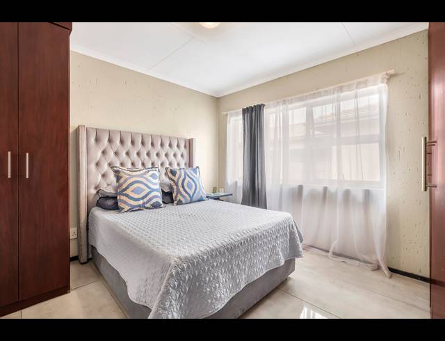1 BEDROOM APARTMENT FOR SALE IN FERNDALE